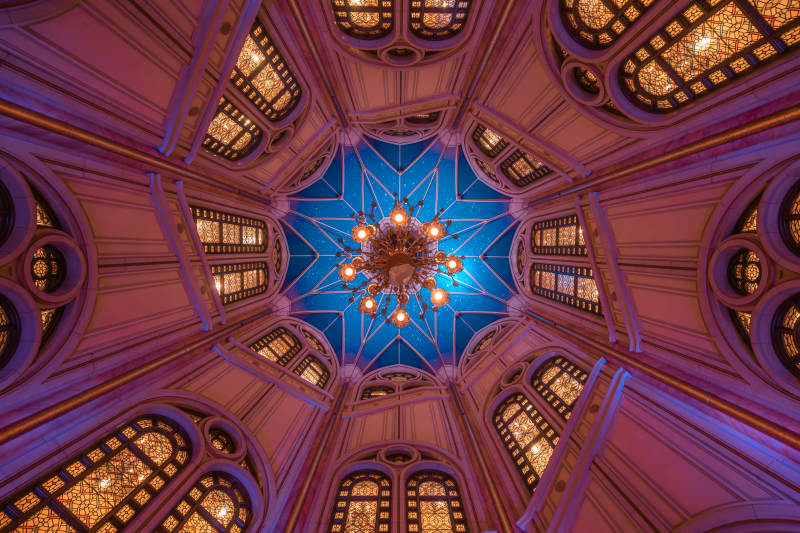 城堡穹顶华光图片