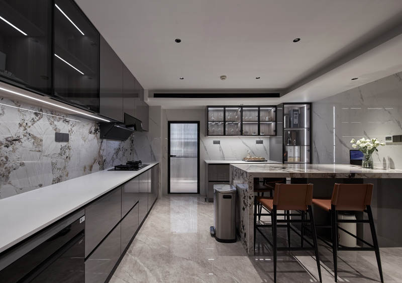 现代简约厨房设计图片