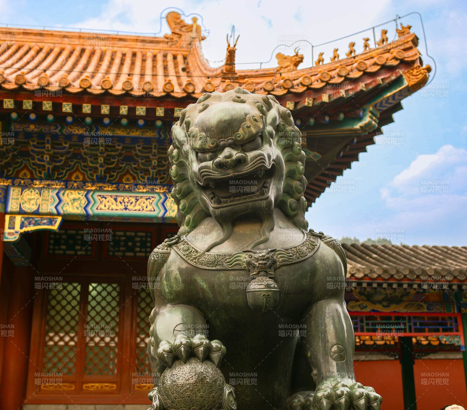 排云殿石狮守门图片