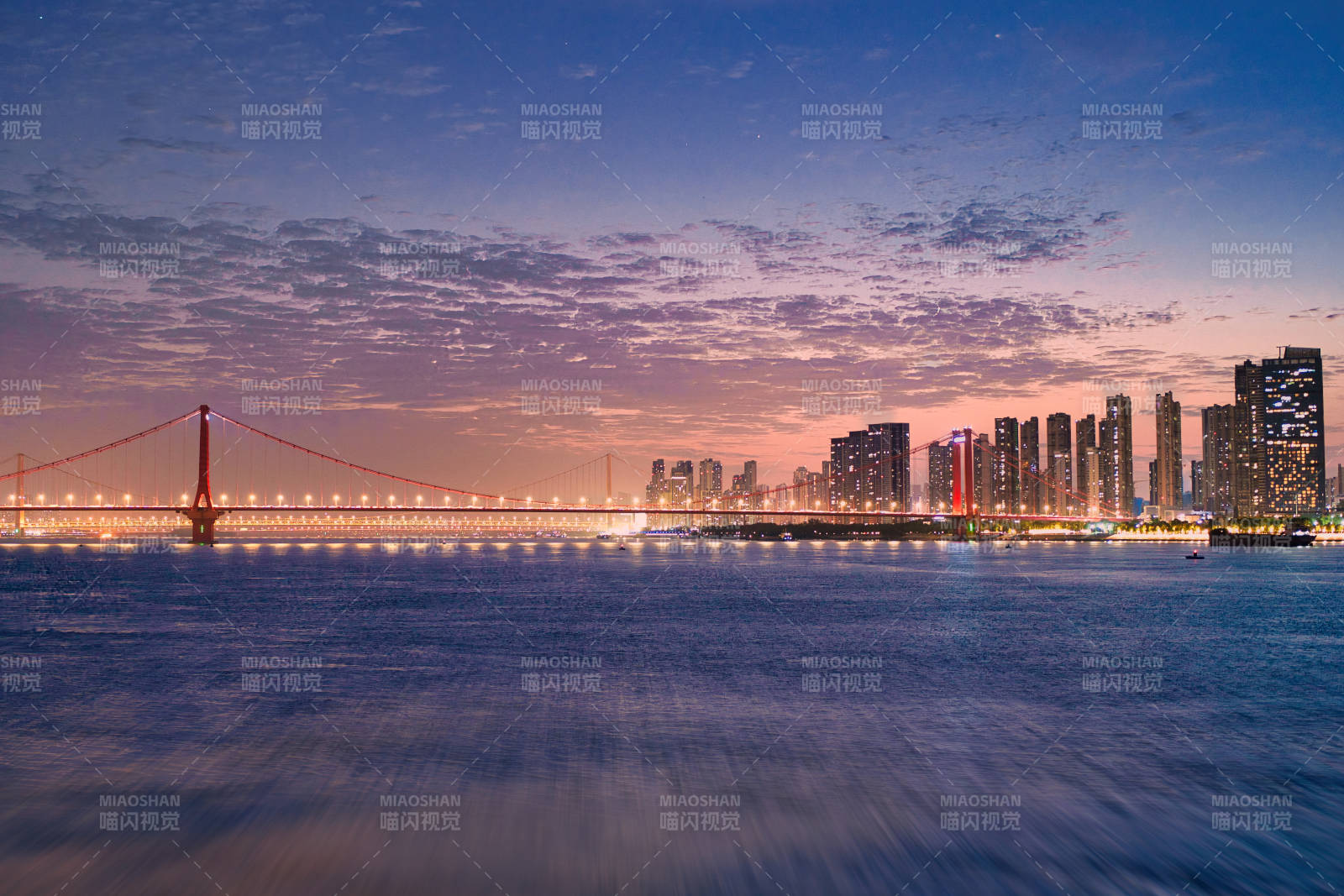 武汉城市夜景大桥图片