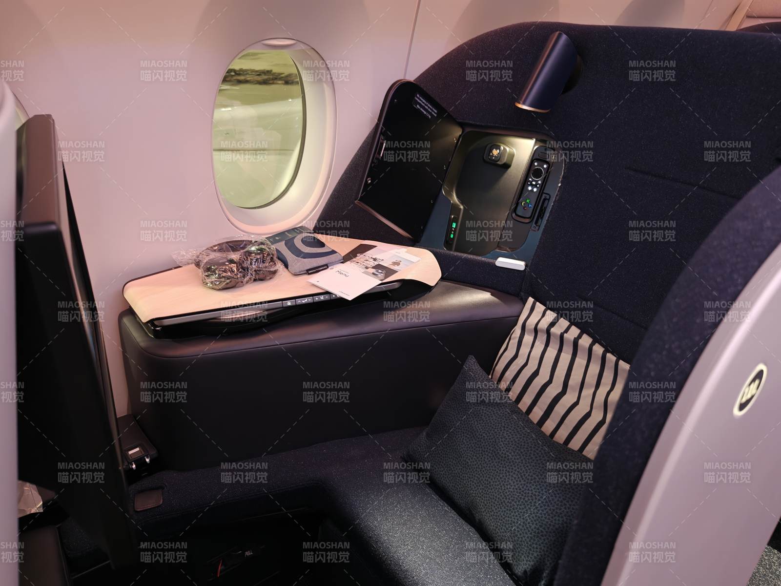 飞机商务舱舒适体验图片