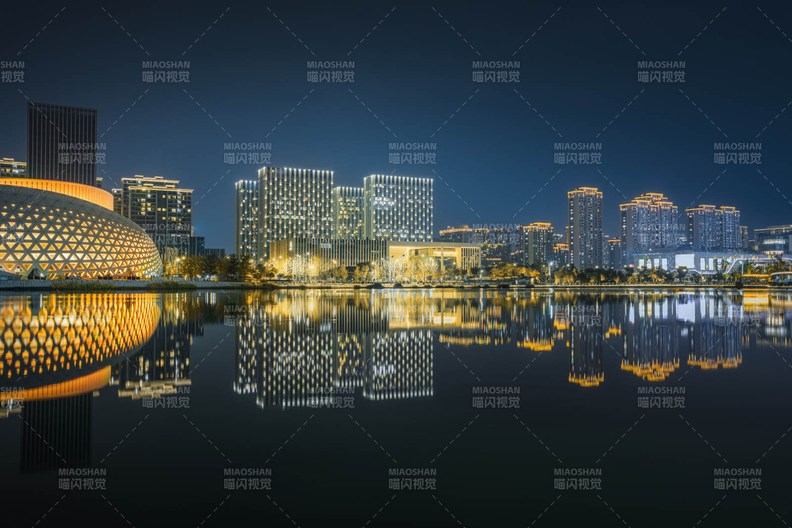 金沙湖夜景城市倒影图片