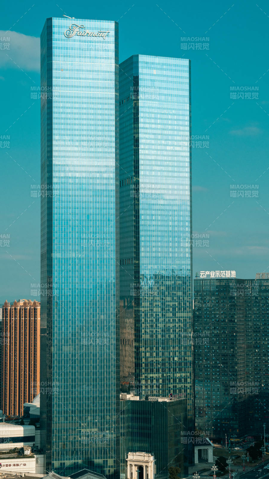 宝石双子塔图片