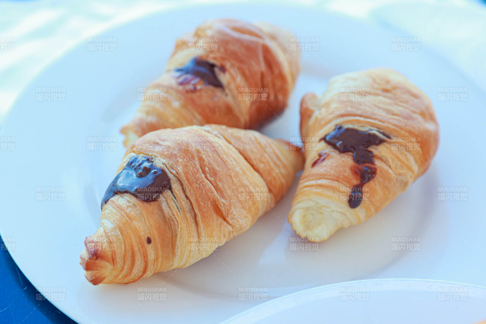 巧克力羊角面包图片