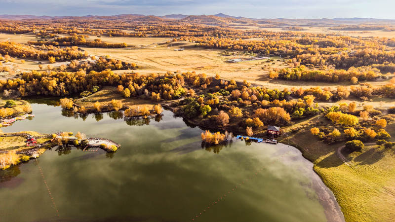 乌兰布统公主湖秋色风光图片