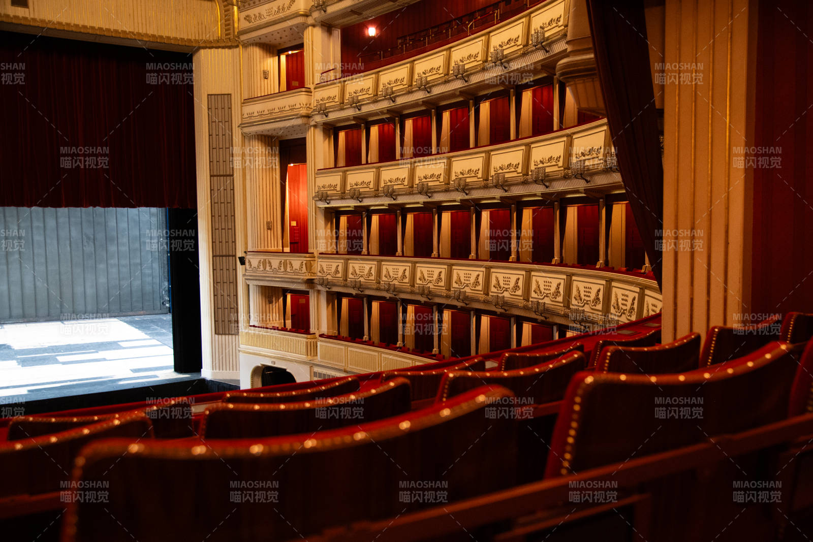 剧院内部景象（剧院）图片