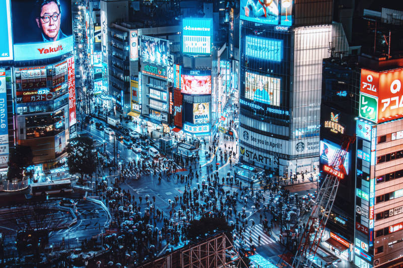 日本东京霓虹都市夜景图片