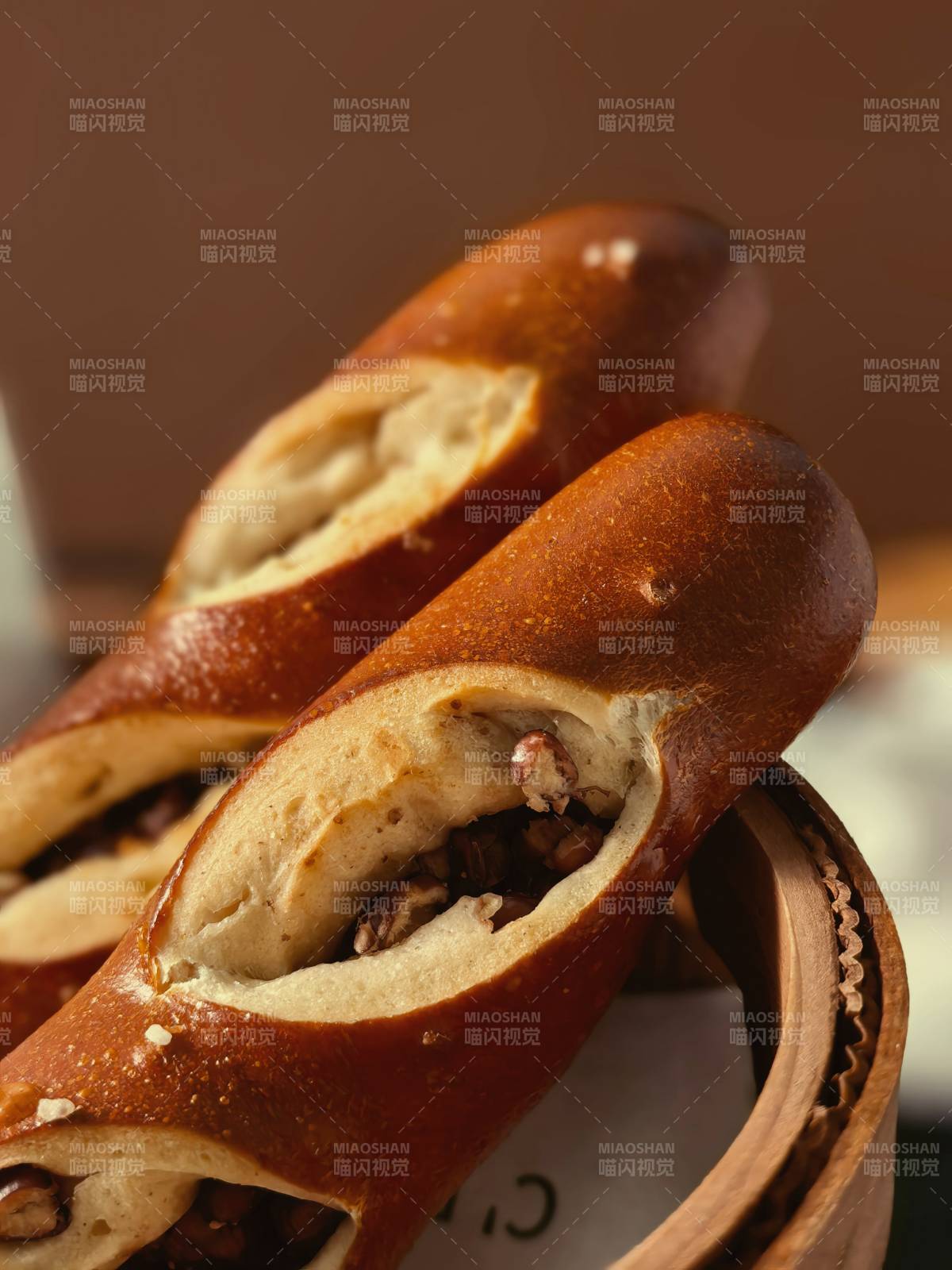 红豆碱水面包图片