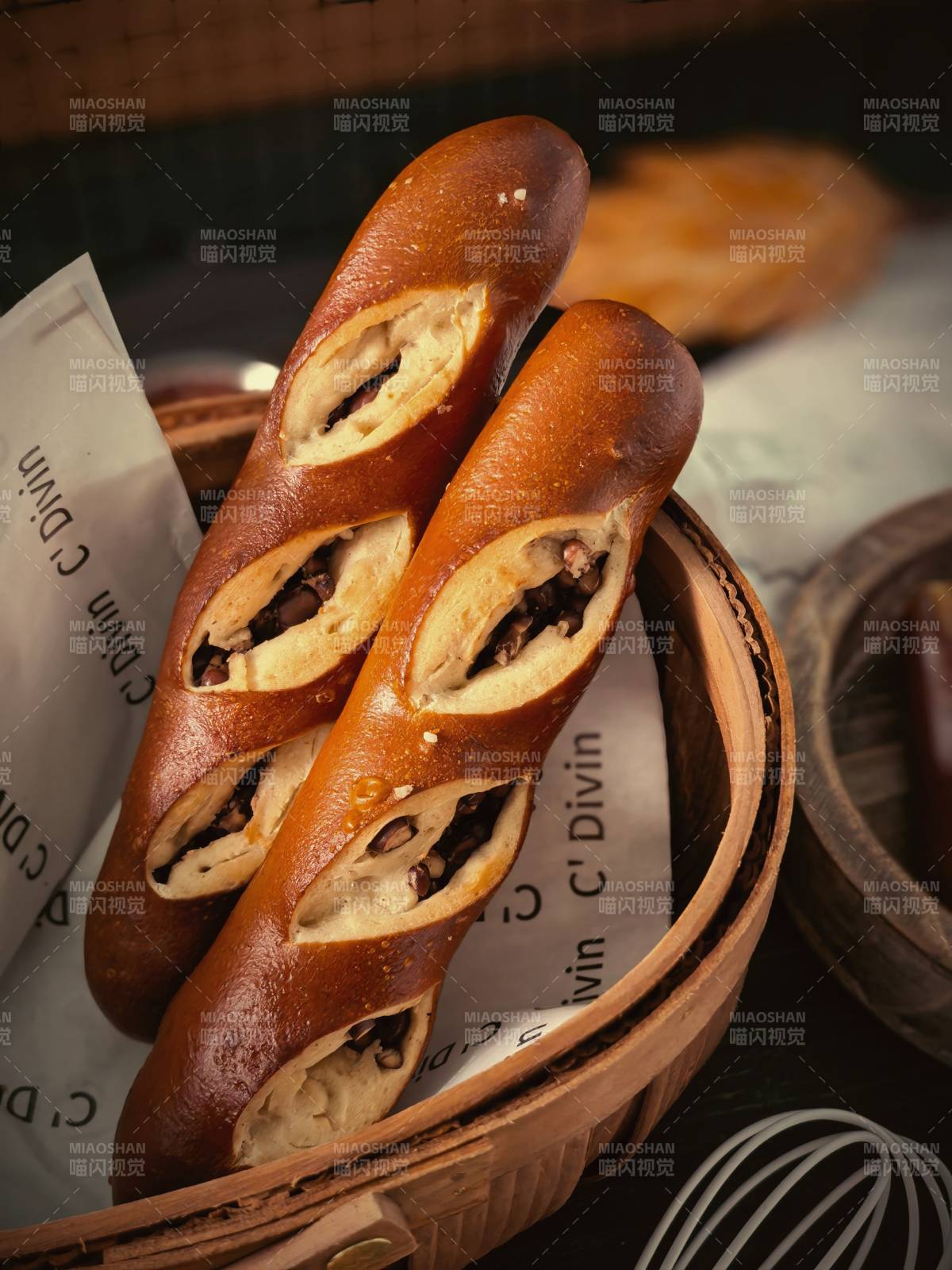 美味面包篮图片