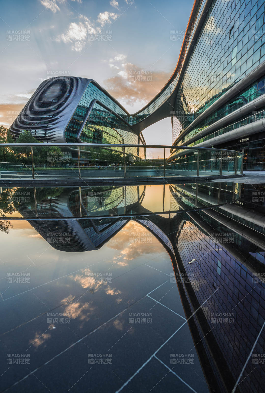 上海sky soho携程总部图片