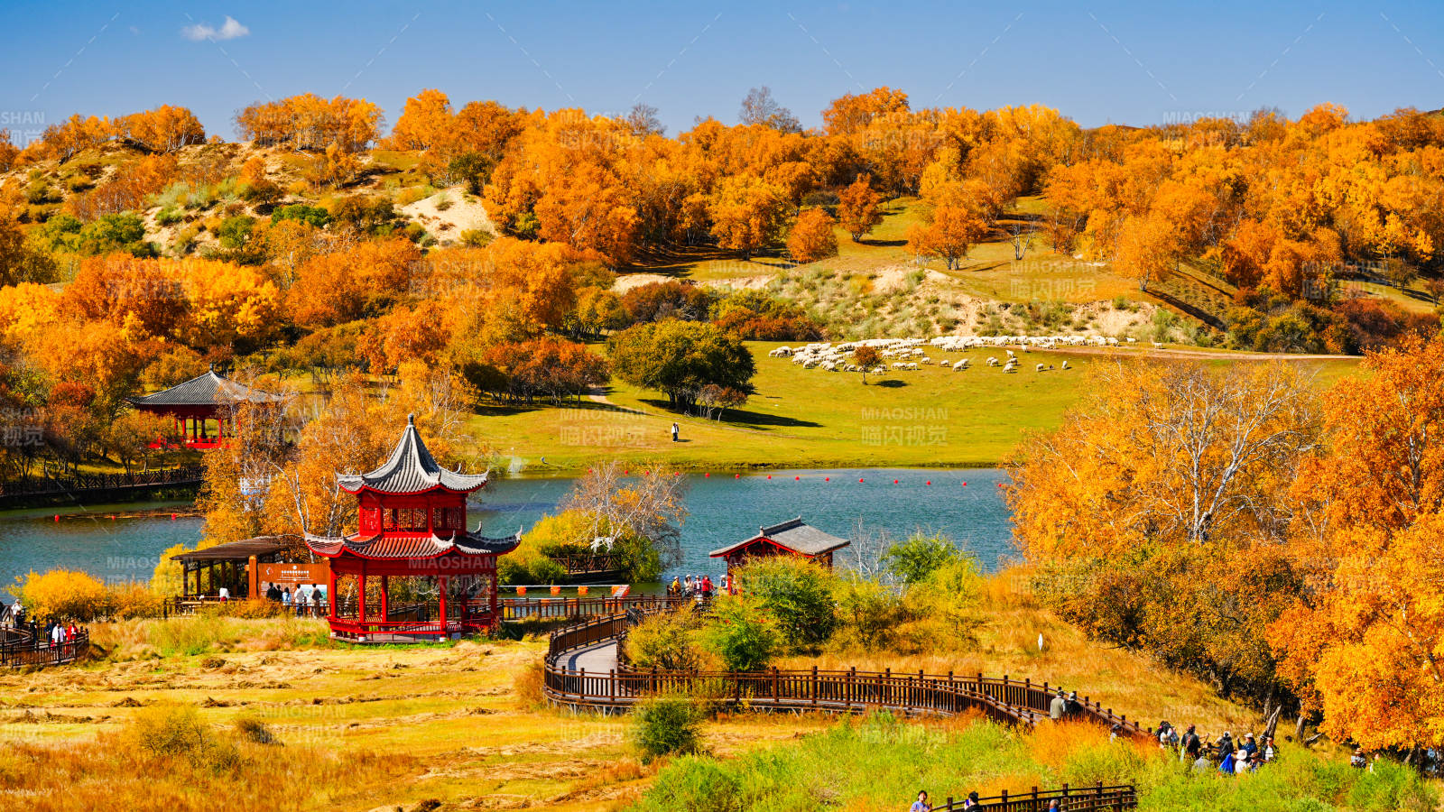 乌兰布统公主湖秋日湖畔风光图片