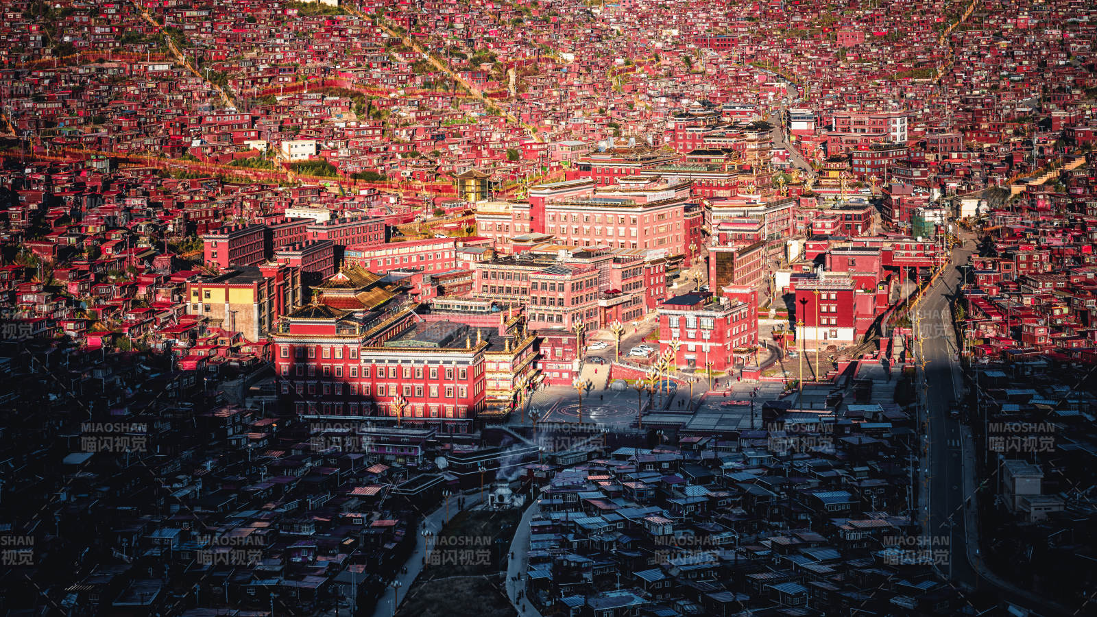 人间佛国｜色达图片