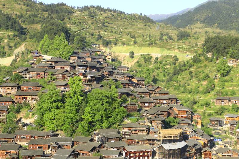 山间古村落图片