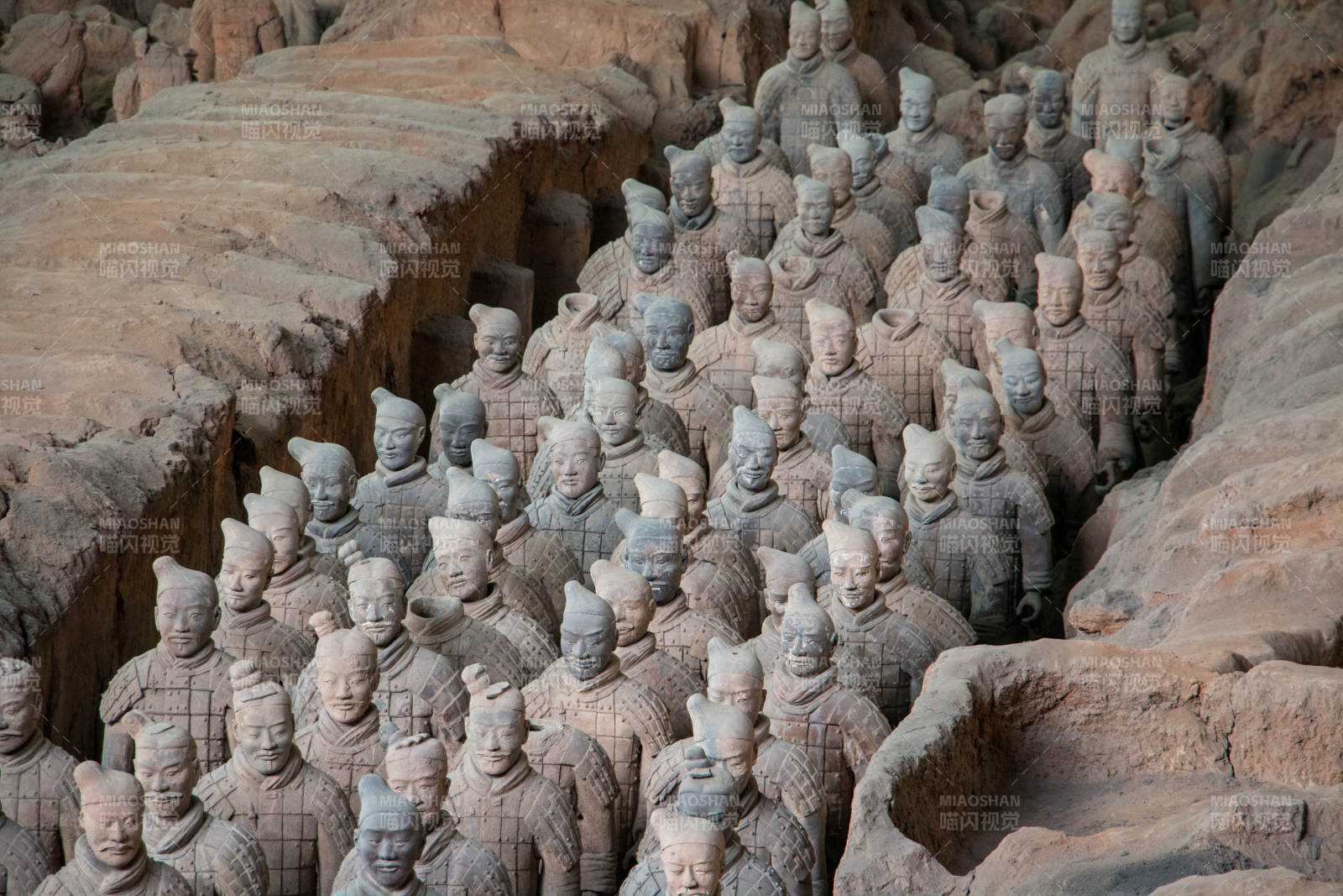 兵马俑群像图片