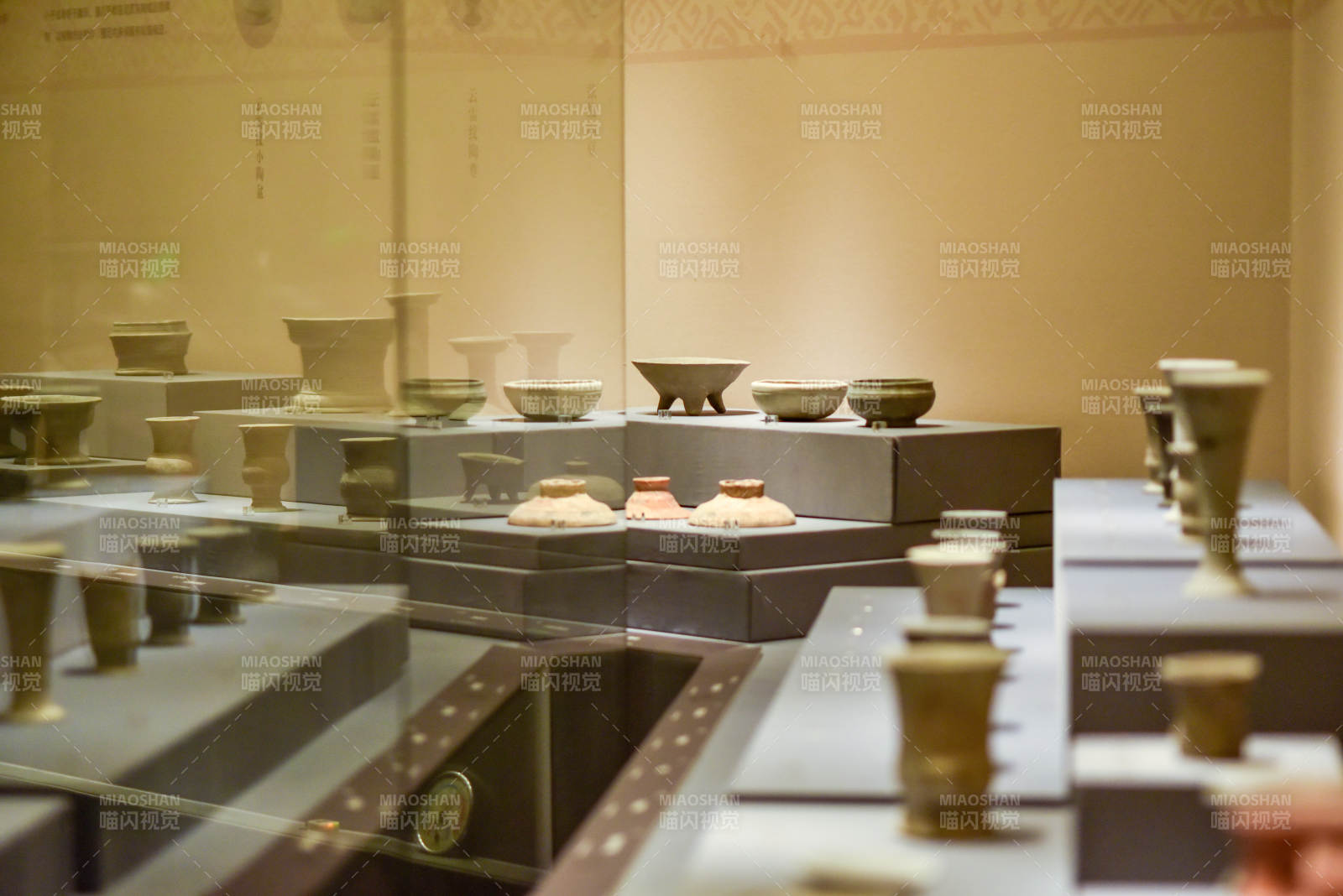 古陶器陈列展图片