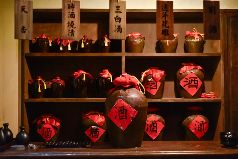 古法酿酒陈列图片