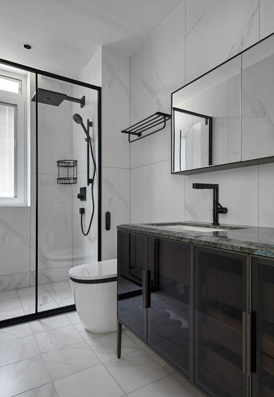 现代简约浴室设计图片