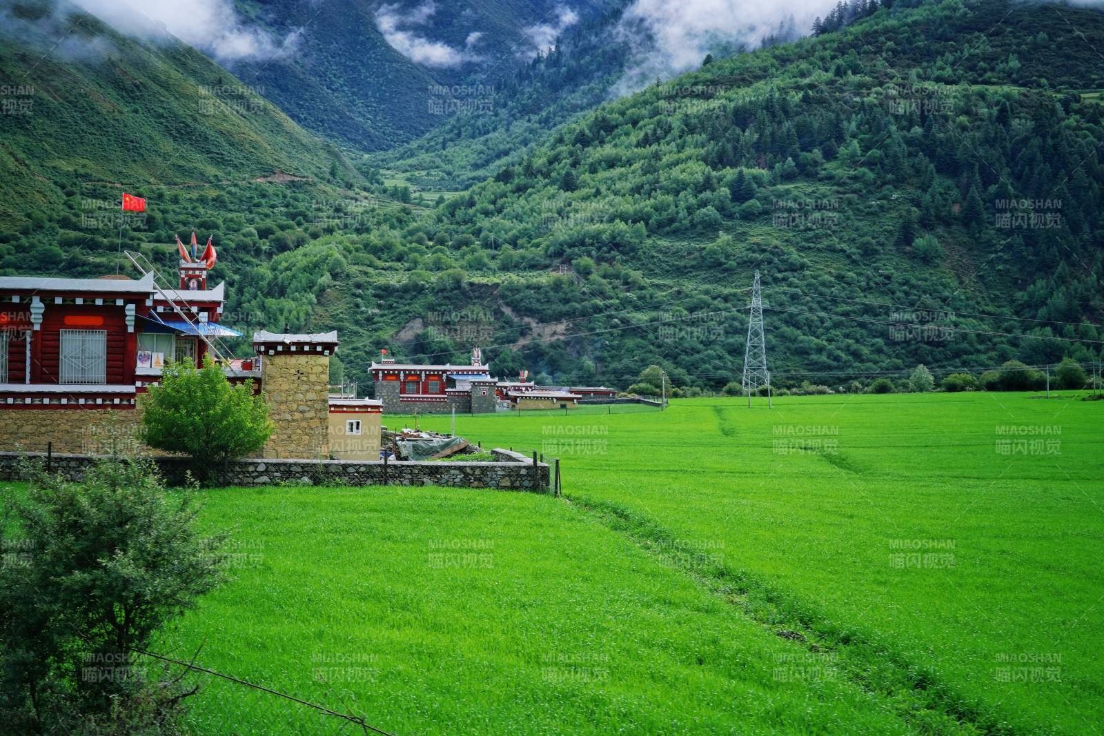 川西新龙风景图片