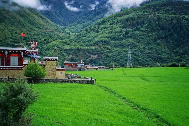 川西新龙风景图片