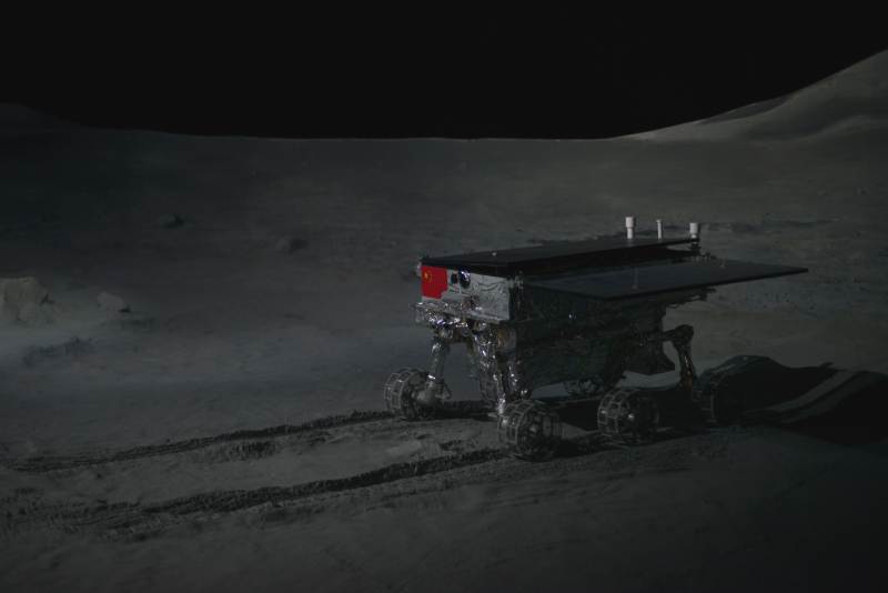 月球车探索月面图片