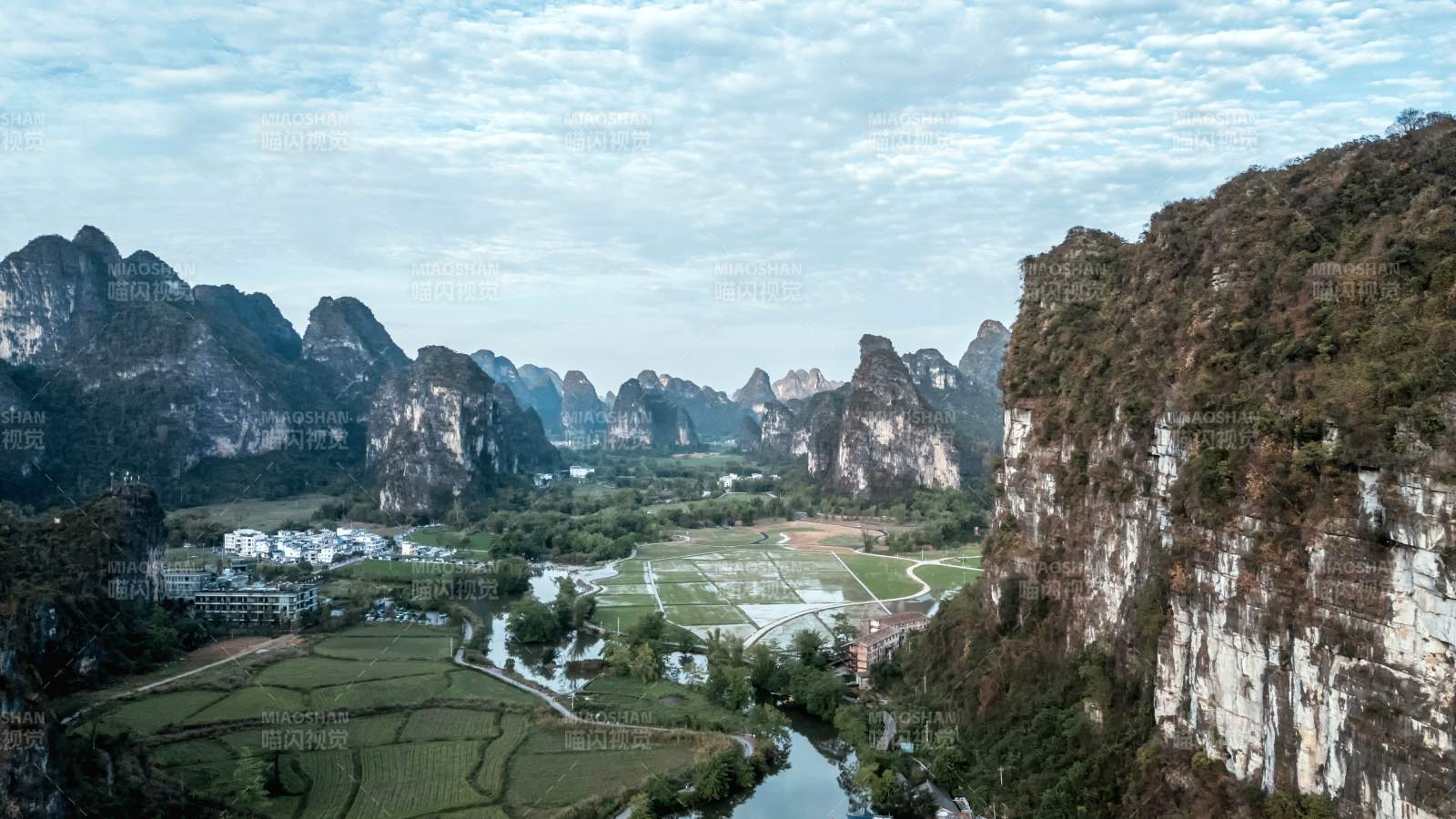 广西崇左明仕田园山水风光图片