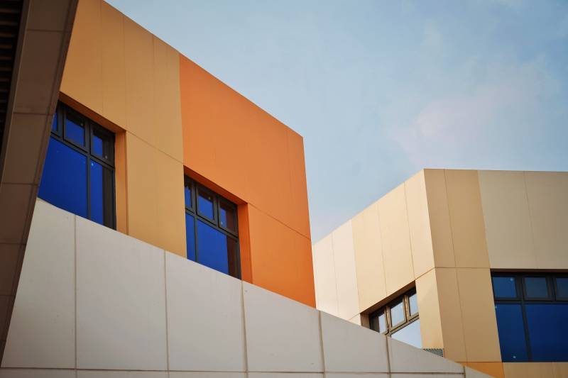 现代建筑色彩对比图片