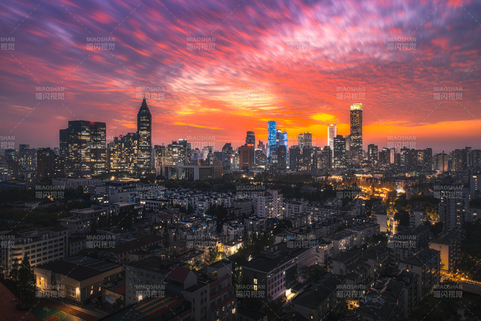 新街口晚霞图片