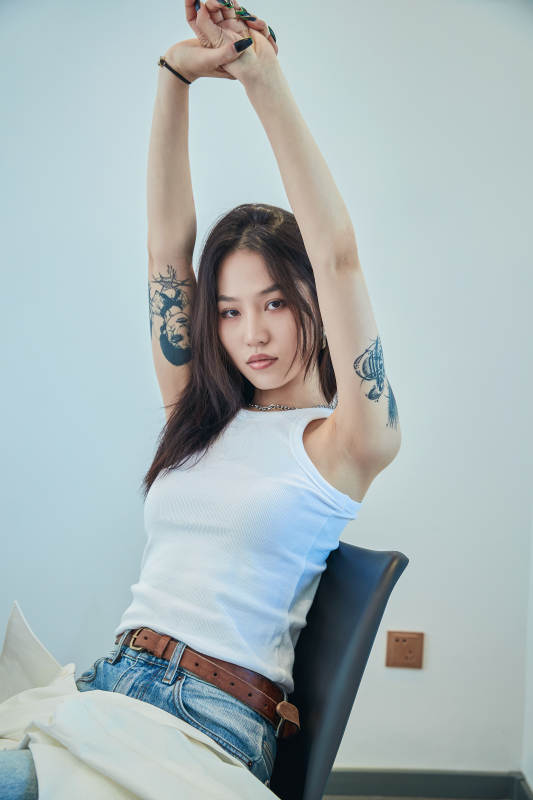 酷酷的欧美风亚洲少少女图片