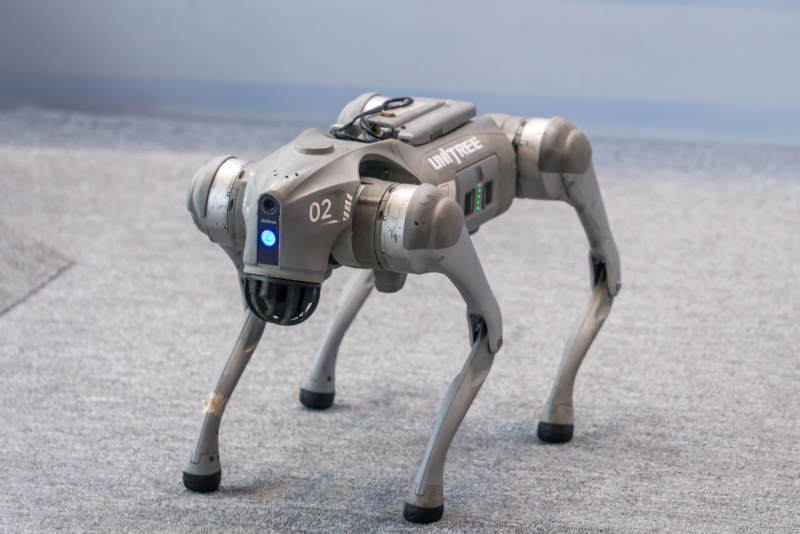 机器狗巡检中图片