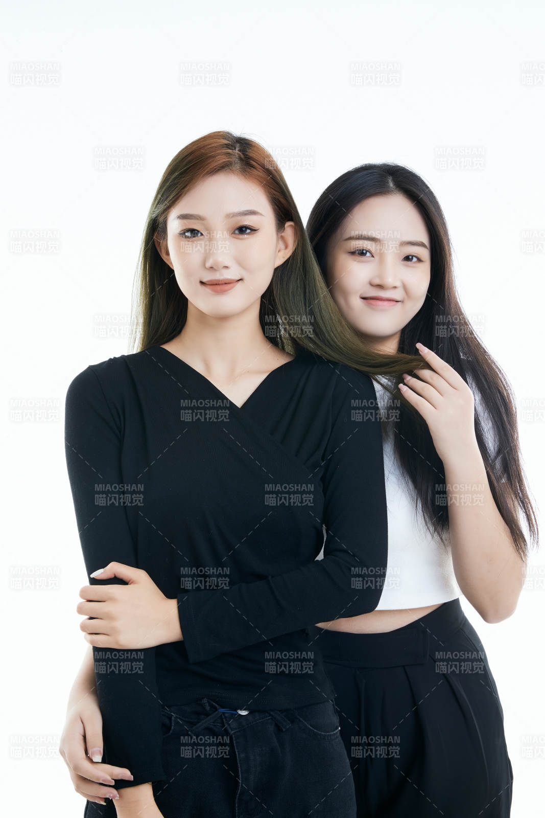 可爱的亚洲闺蜜少女图片