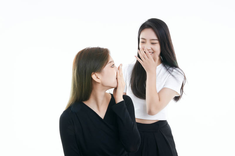 可爱的亚洲闺蜜少女图片