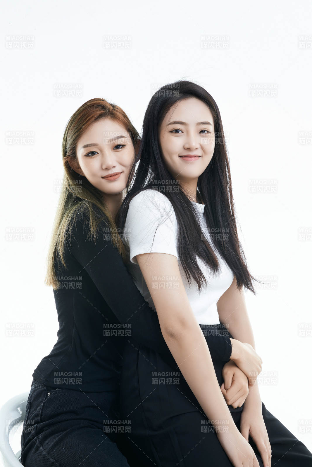 可爱的亚洲闺蜜少女图片