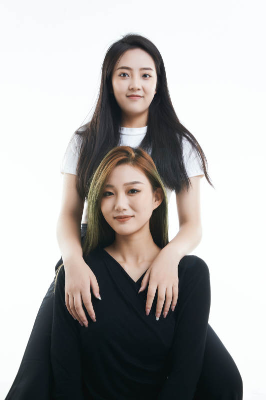 可爱的亚洲闺蜜少女图片