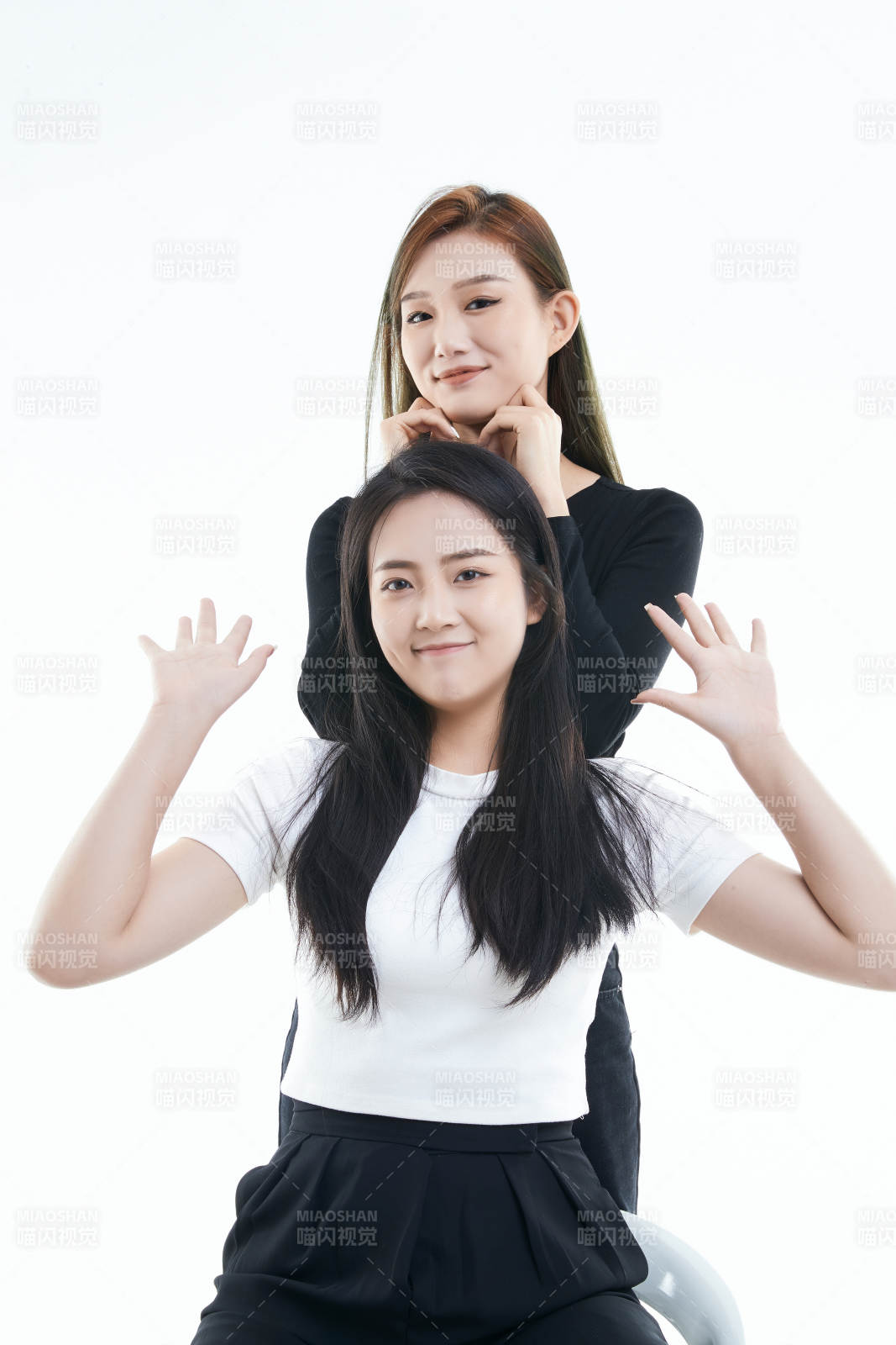 可爱的亚洲闺蜜少女图片