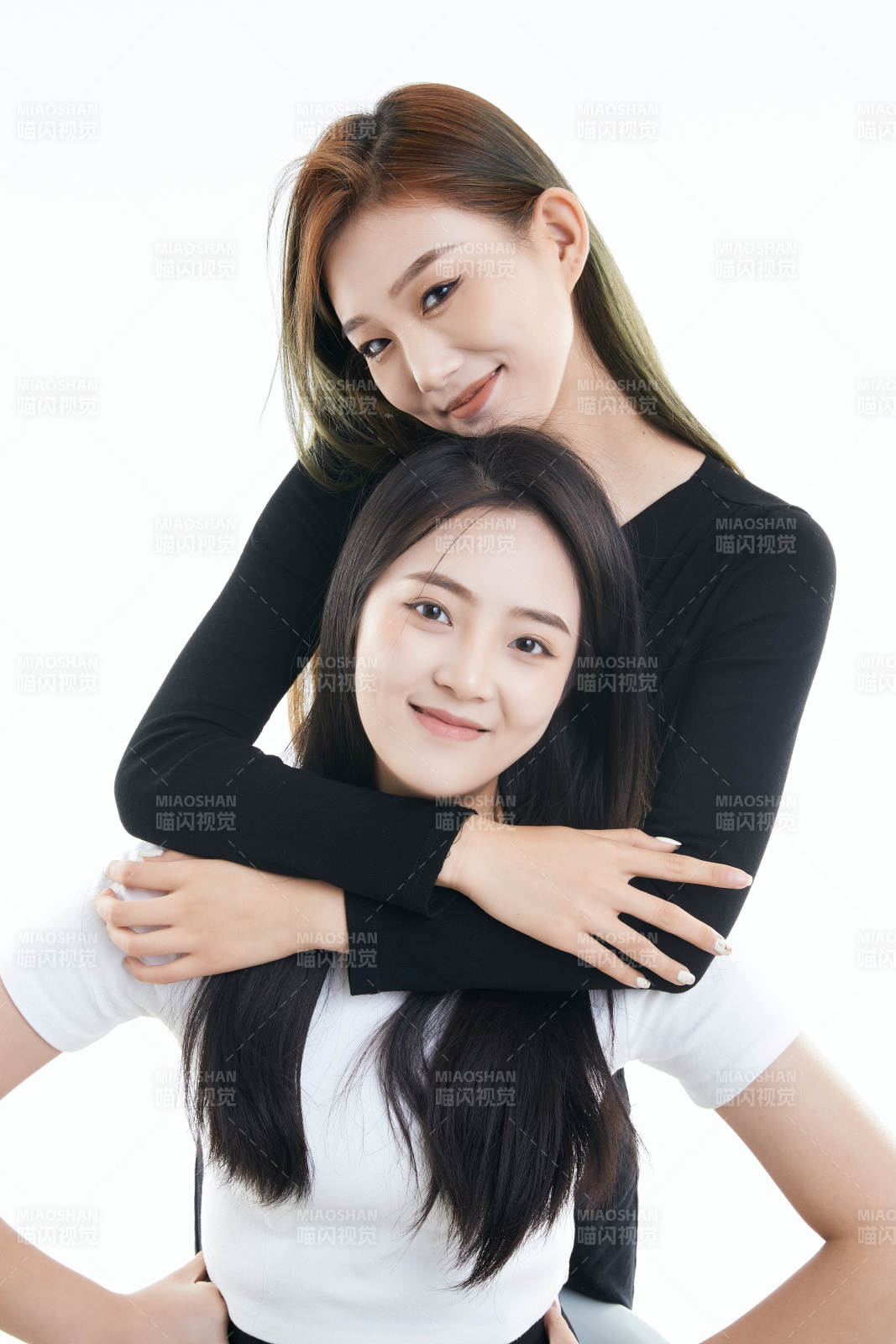 可爱的亚洲闺蜜少女图片