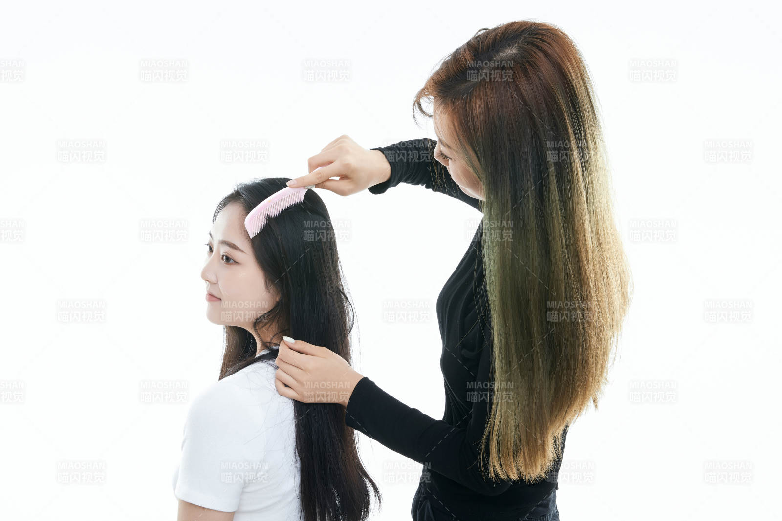 可爱的亚洲闺蜜少女图片