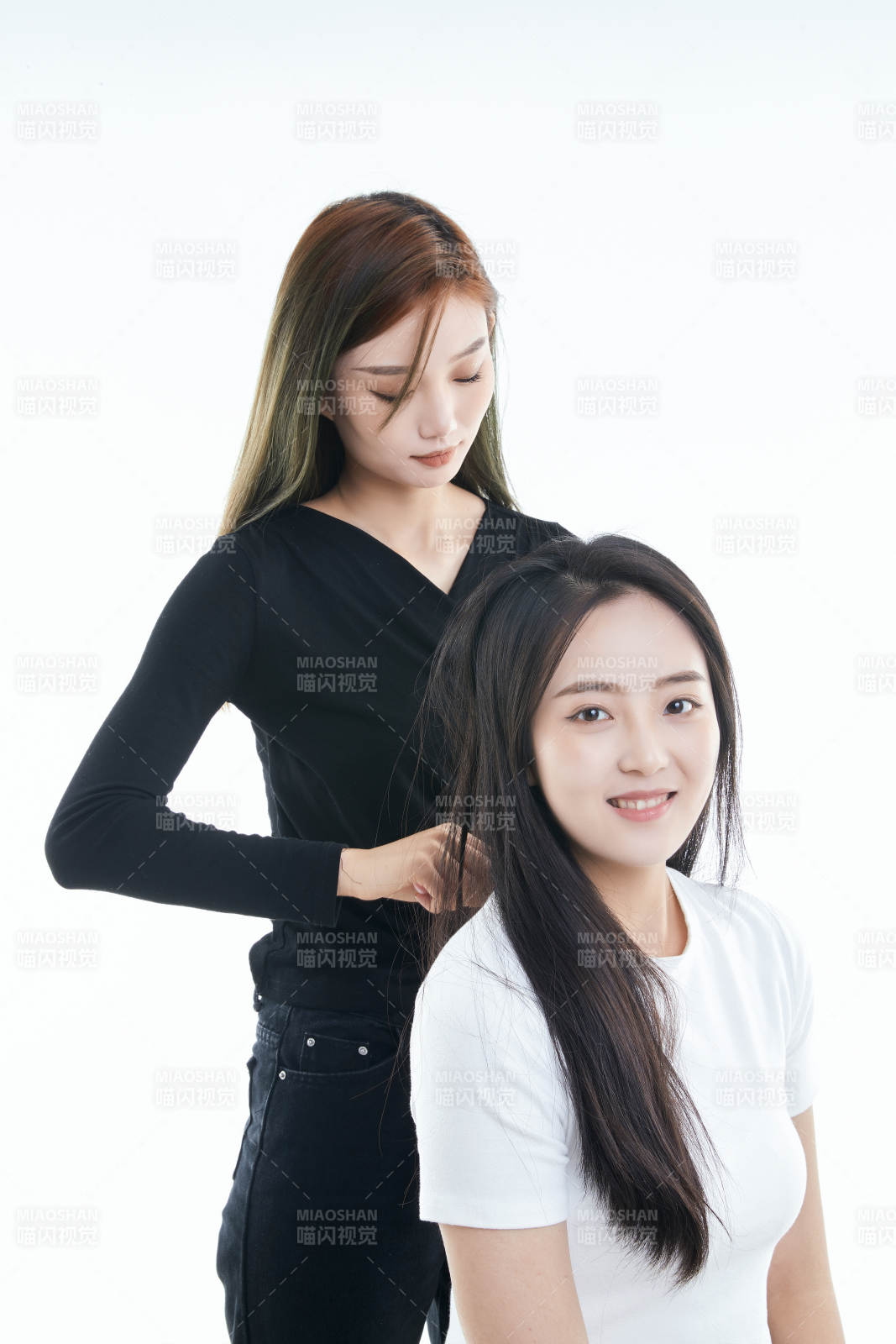 可爱的亚洲闺蜜少女图片