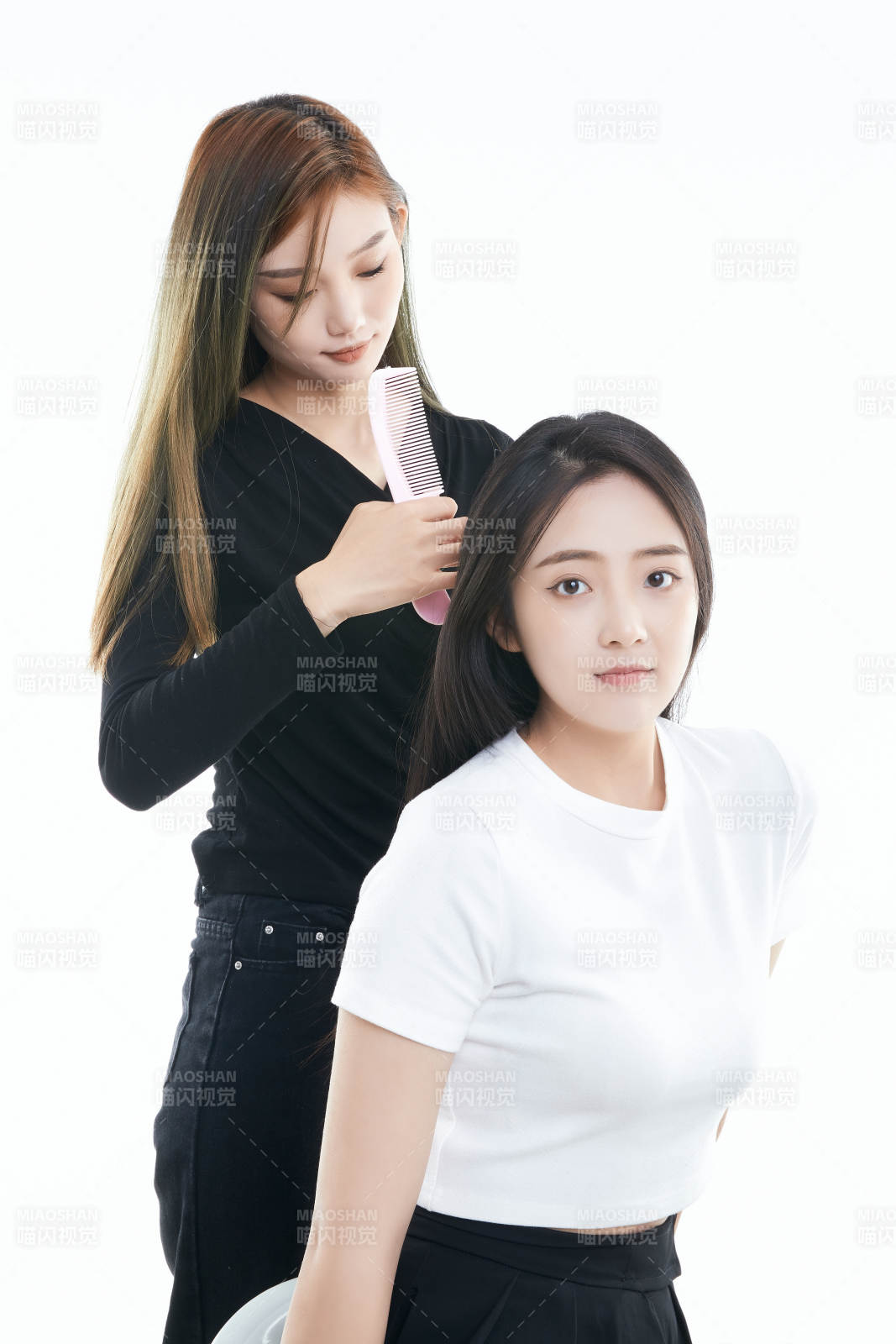 可爱的亚洲闺蜜少女图片