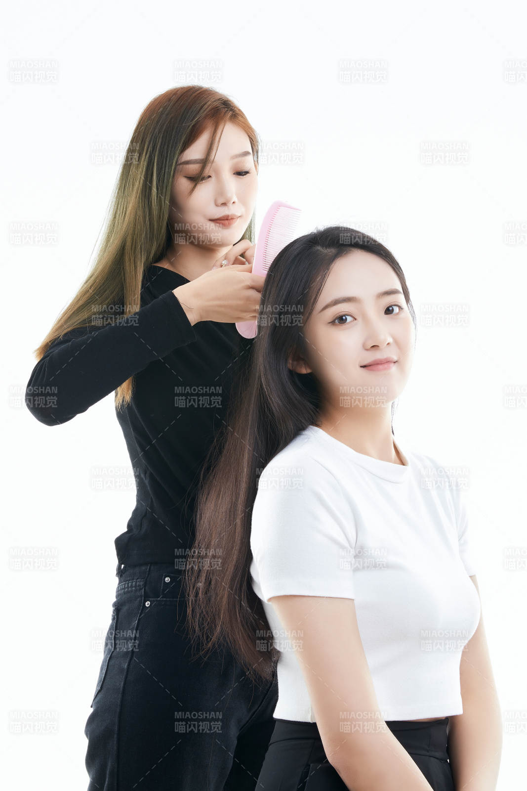 可爱的亚洲闺蜜少女图片