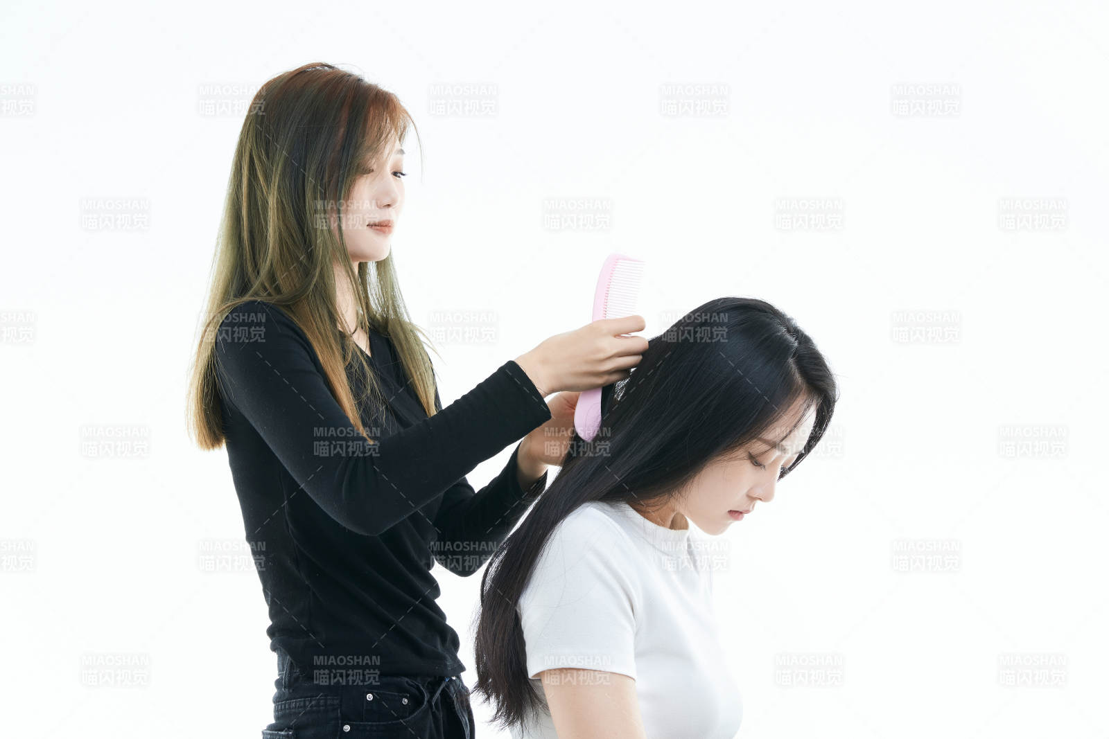 可爱的亚洲闺蜜少女图片