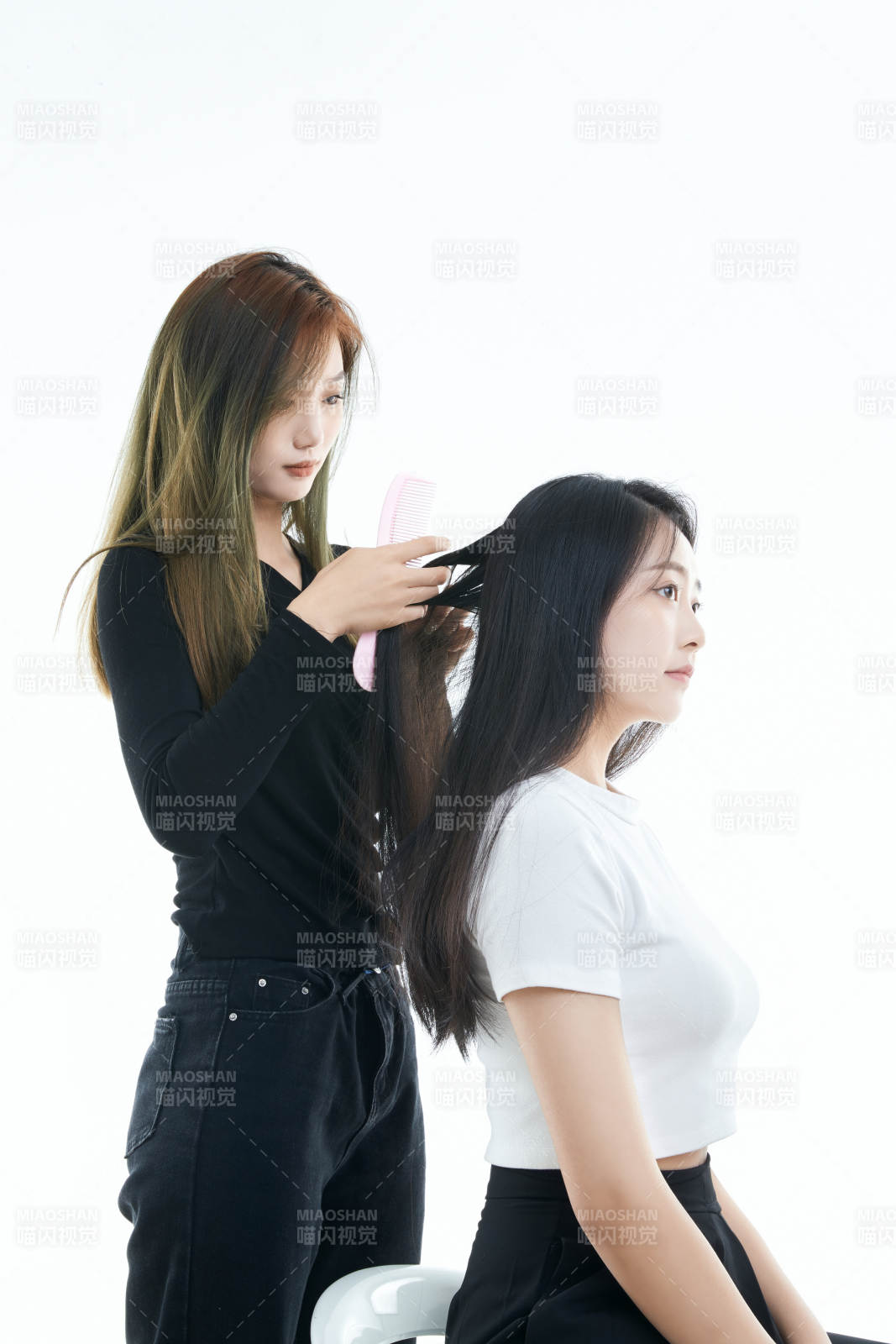 可爱的亚洲闺蜜少女图片