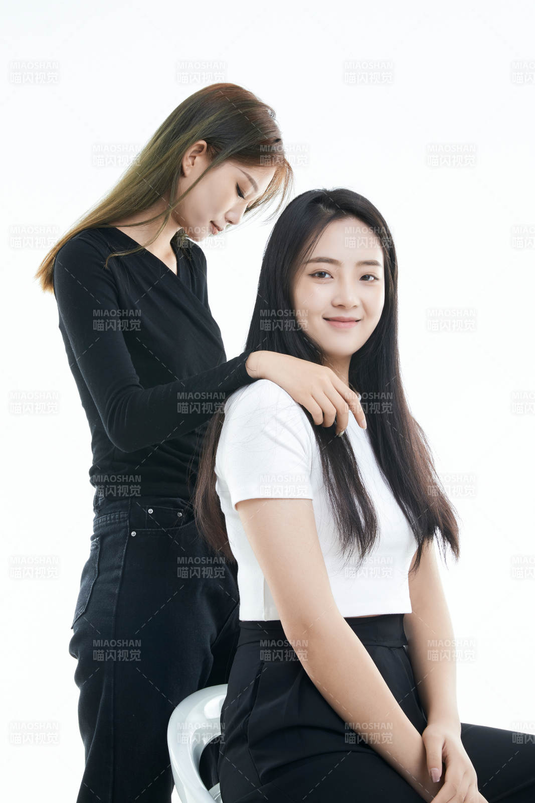 可爱的亚洲闺蜜少女图片