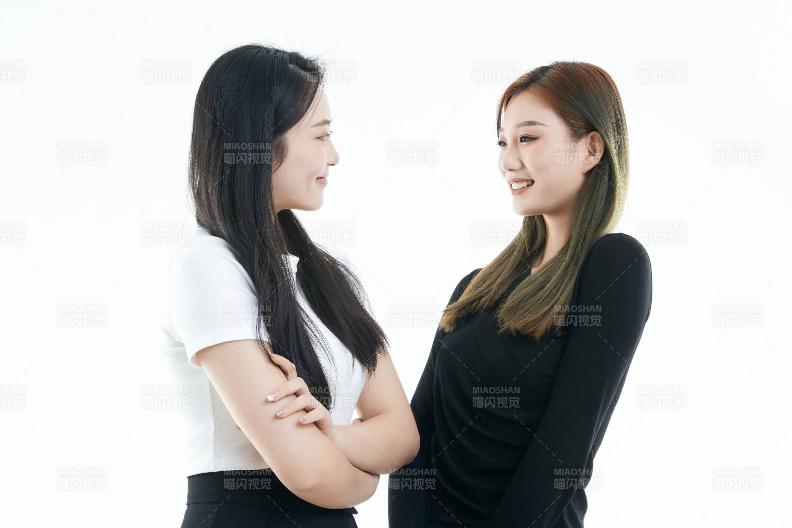 可爱的亚洲闺蜜少女图片