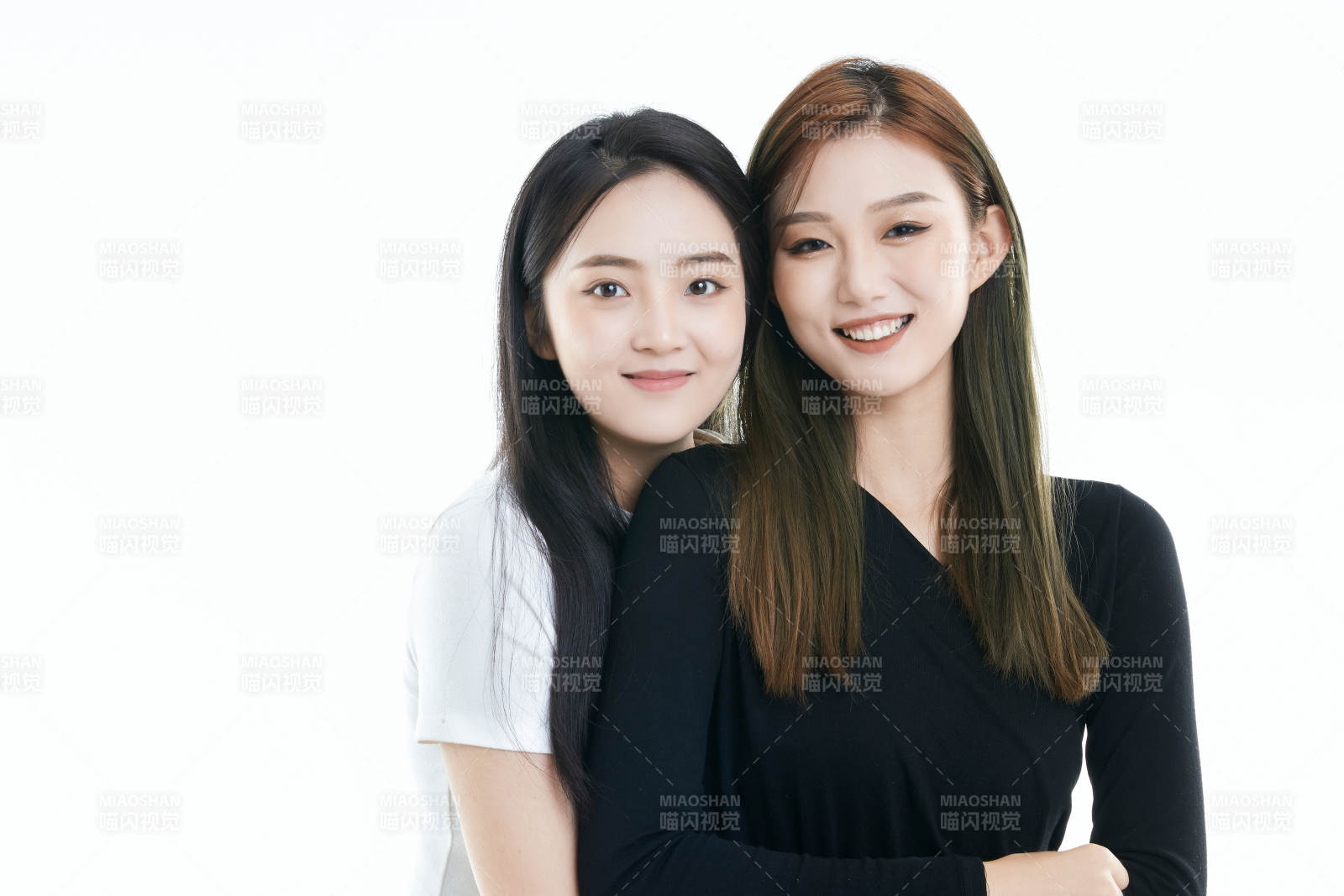 可爱的亚洲闺蜜少女图片