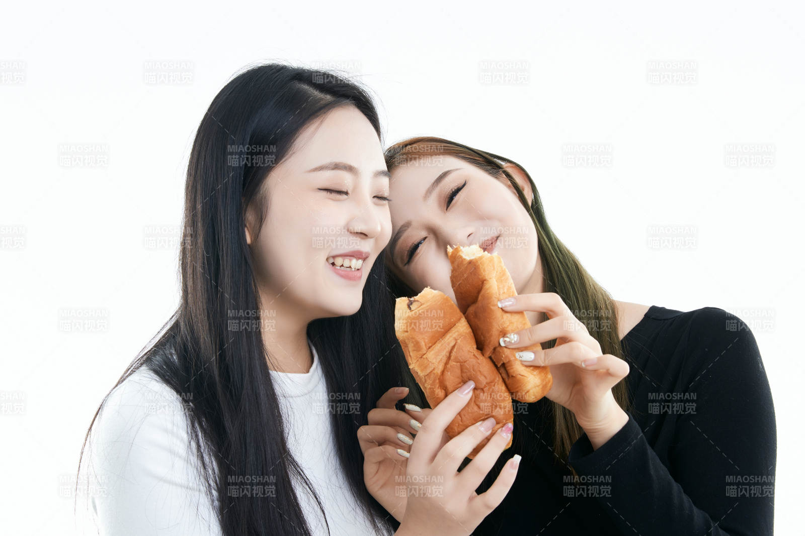 可爱的亚洲闺蜜少女图片