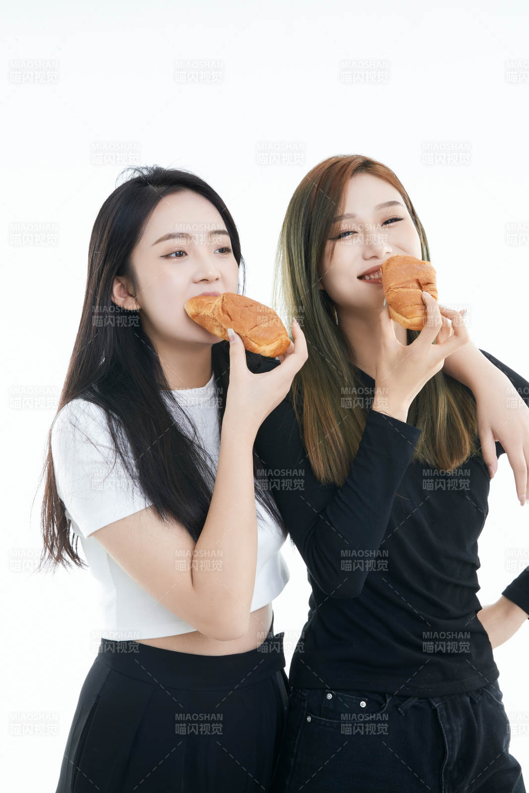 可爱的亚洲闺蜜少女图片