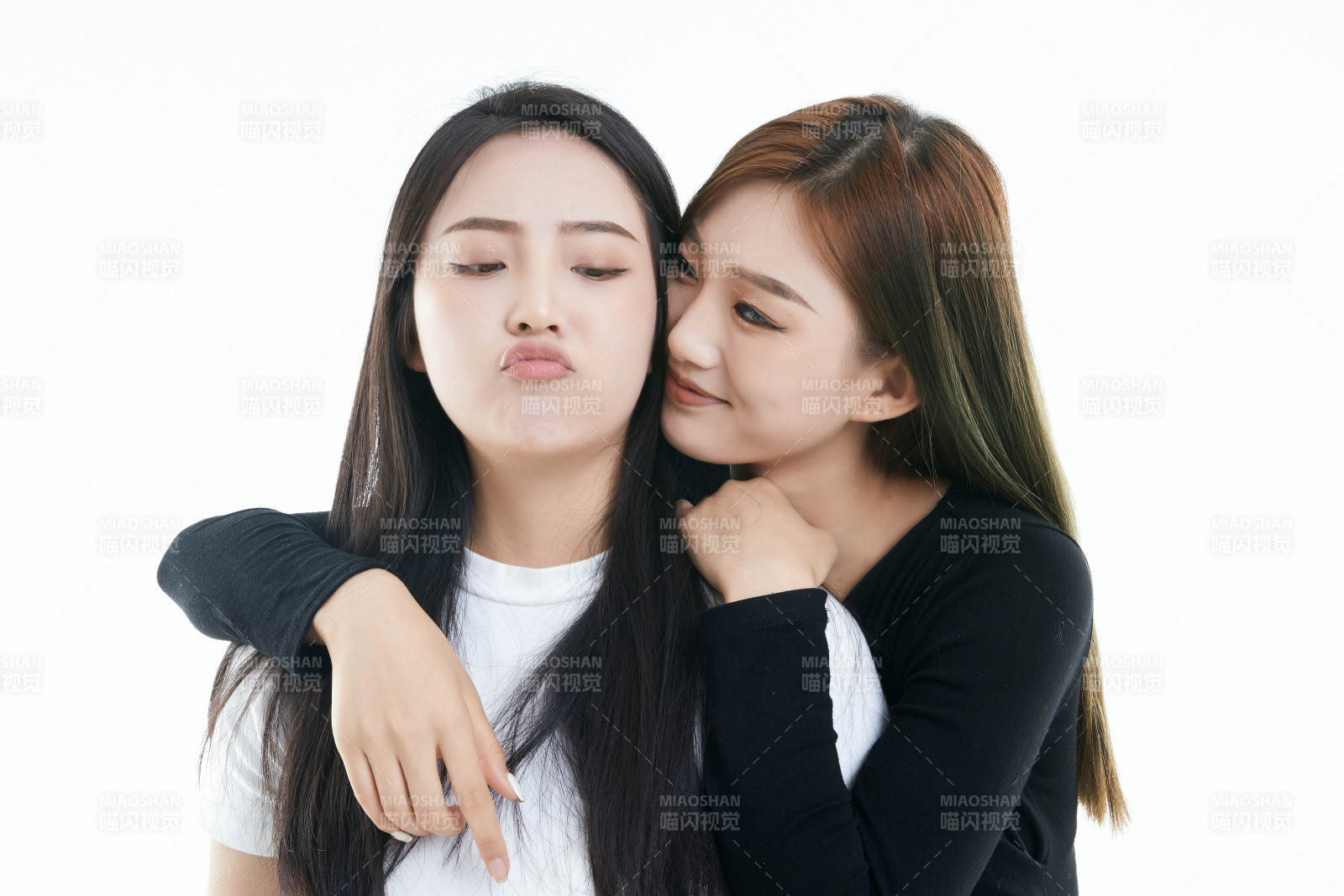 可爱的亚洲闺蜜少女图片