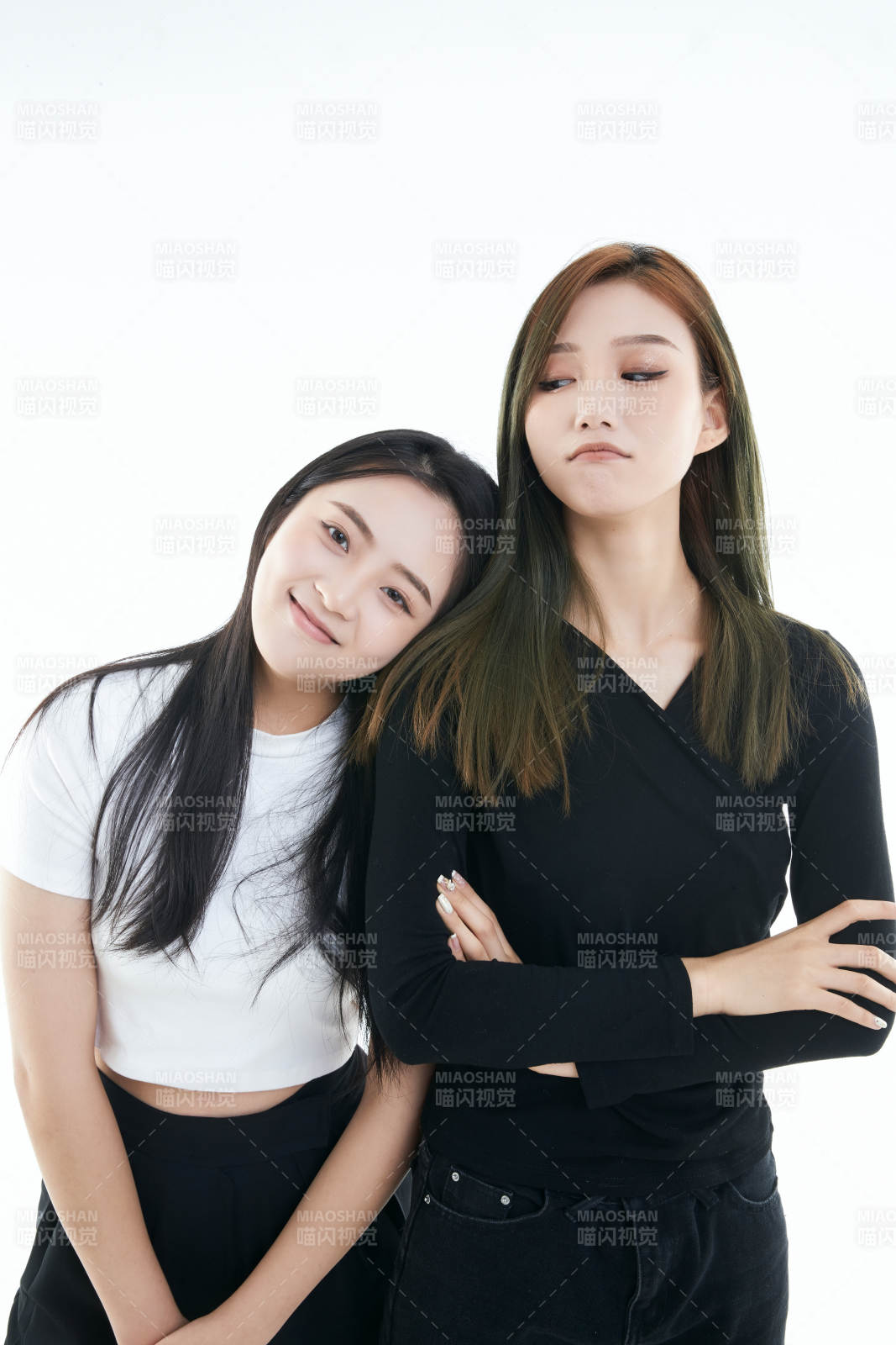 可爱的亚洲闺蜜少女图片