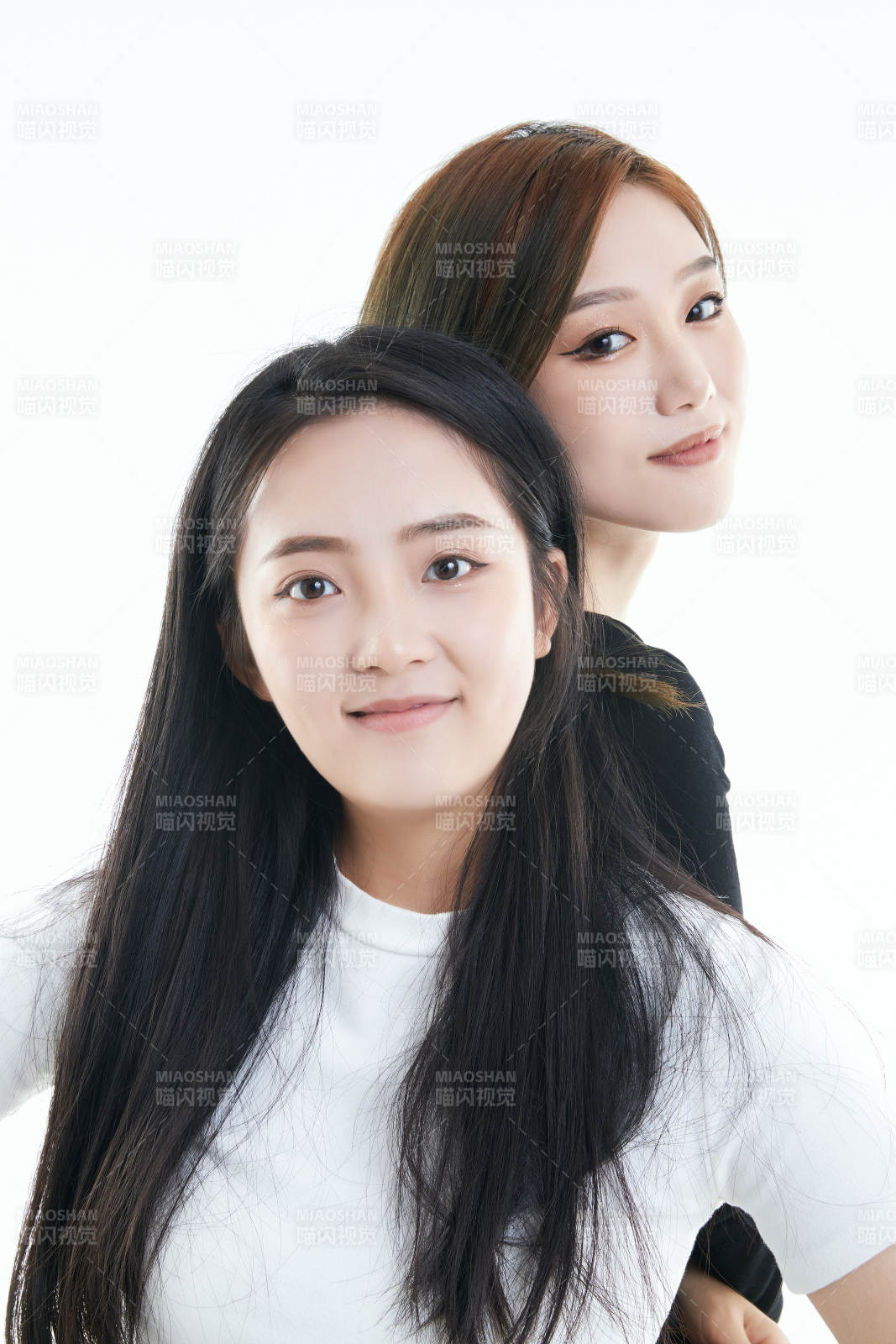 可爱的亚洲闺蜜少女图片