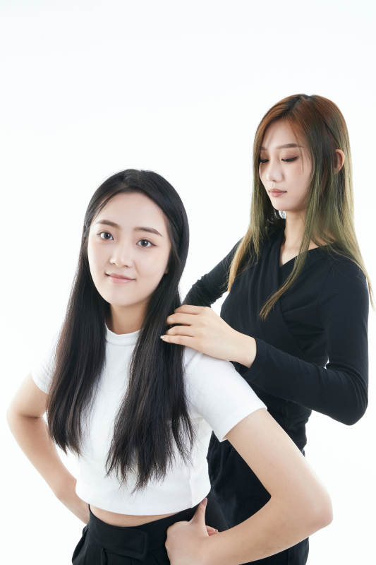 可爱的亚洲闺蜜少女图片